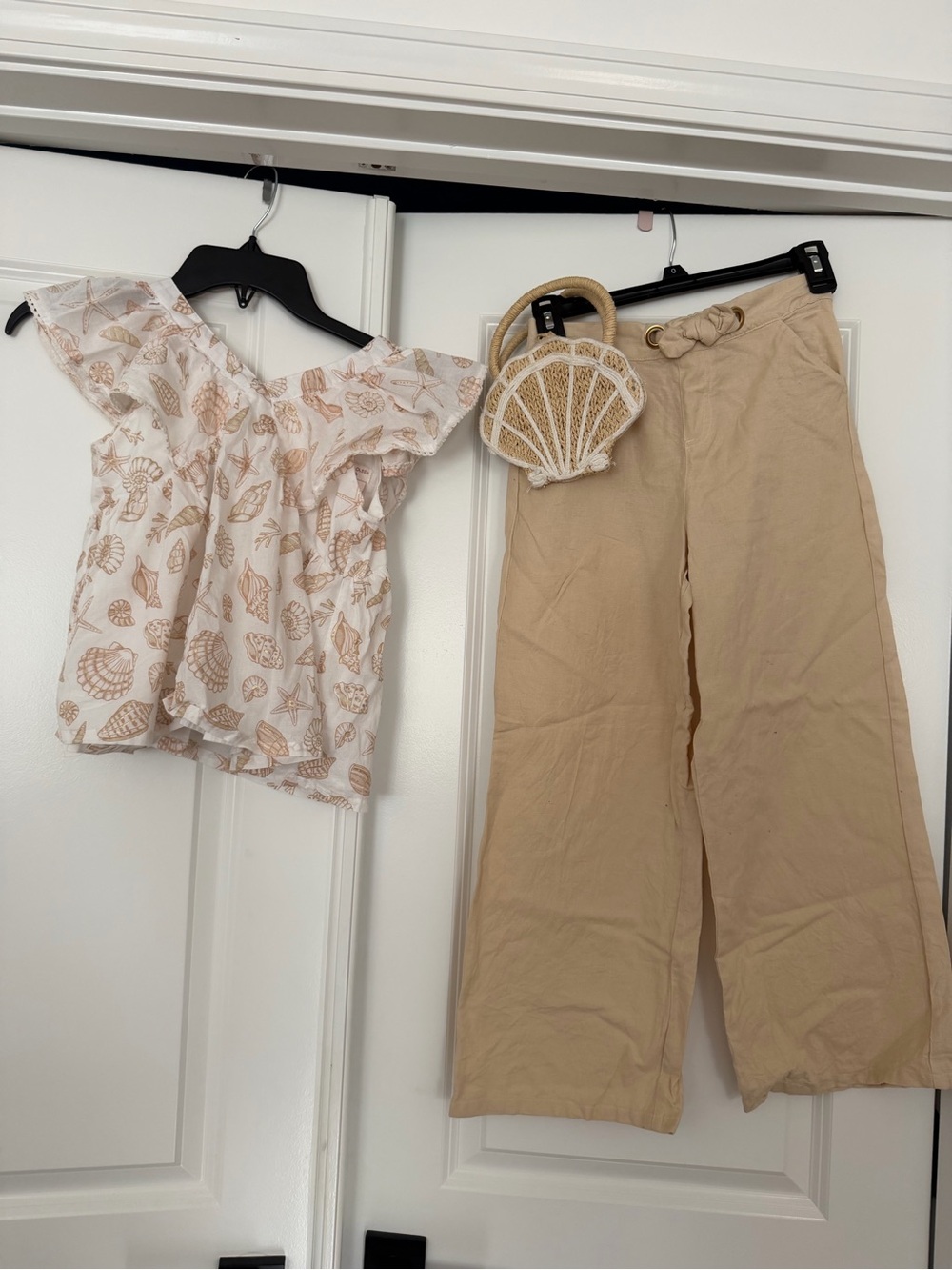 Girls Beige Wide-Leg linen Pants with Sea Shells top